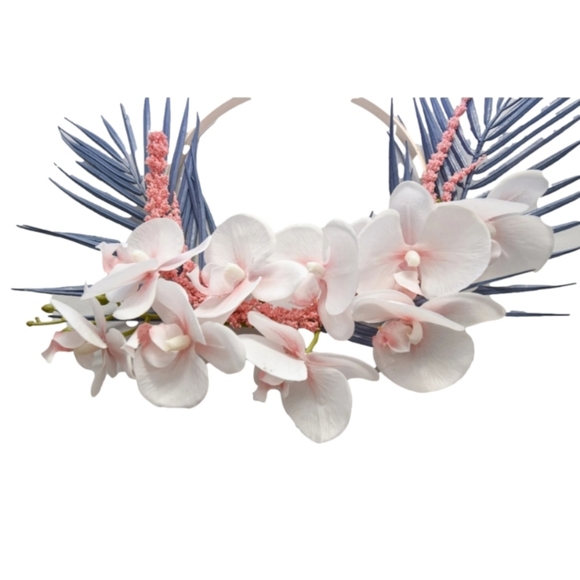 Tropical Orchid Wreath - Picture 2 of 5